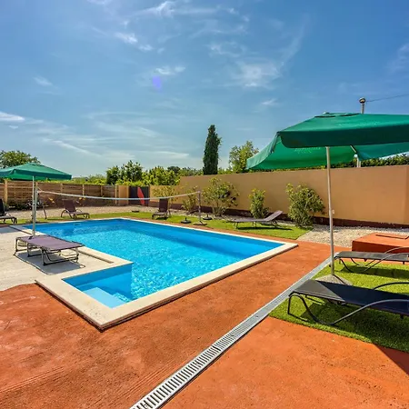 Minja With Private Pool - Happy * Umag