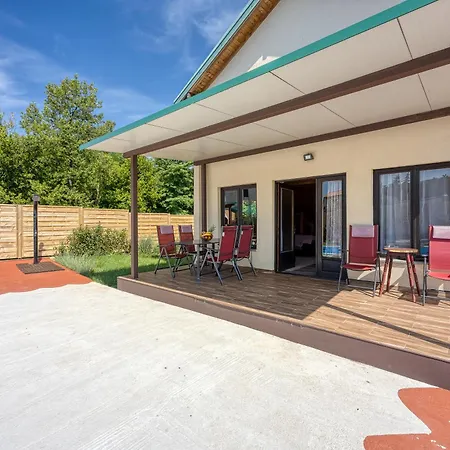 Minja With Private Pool - Happy Villa
