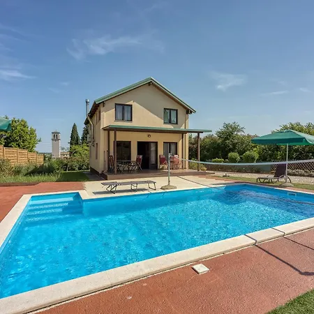 Minja With Private Pool - Happy