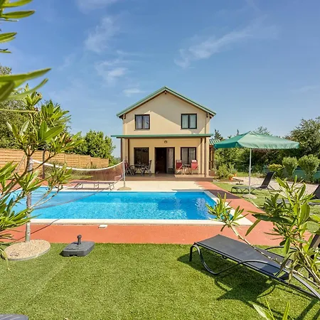 Minja With Private Pool - Happy *
