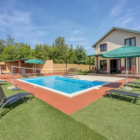 Villa Minja With Private Pool - Happy